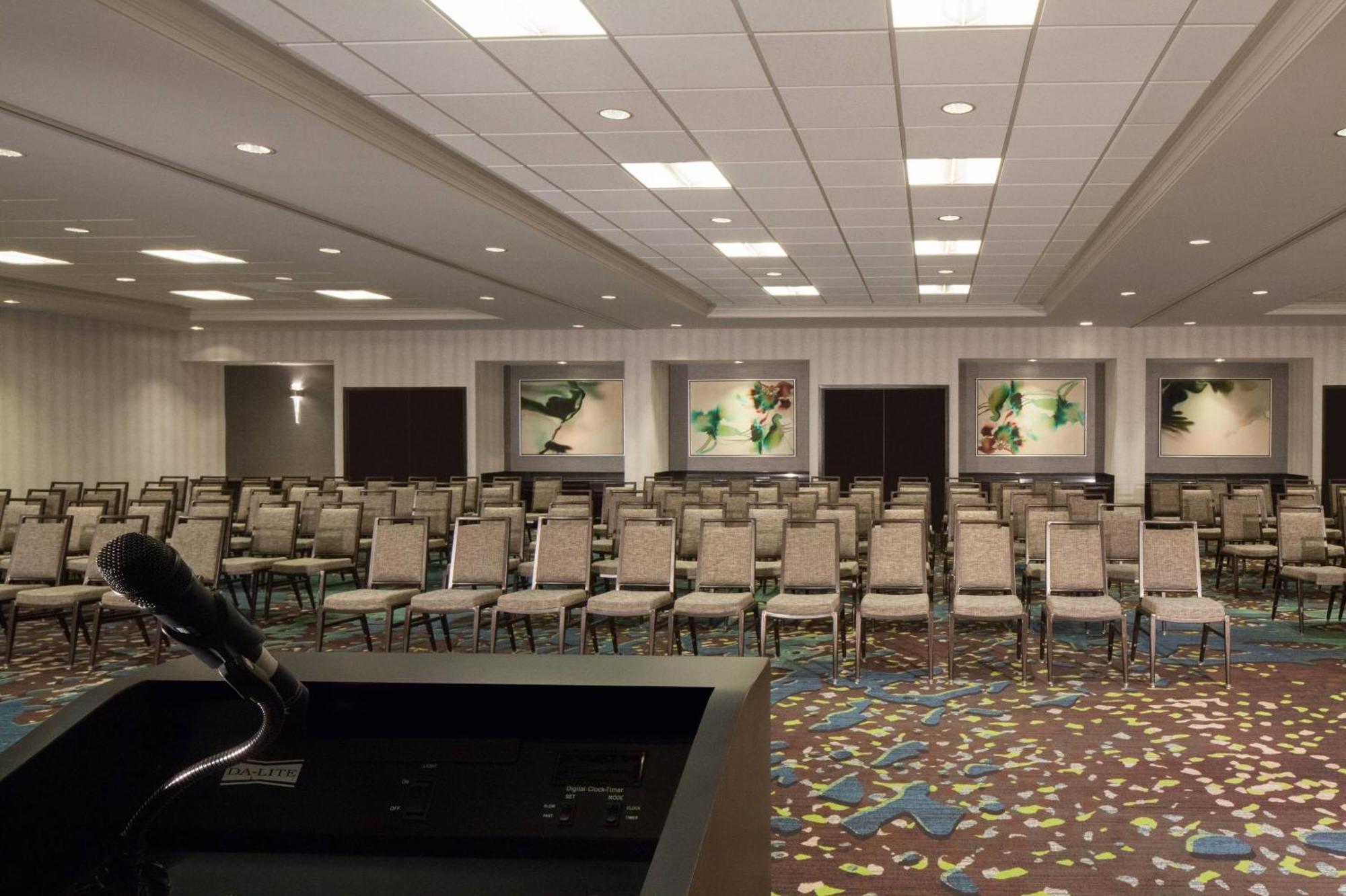 Dallas Marriott Suites Medical/Market Center Εξωτερικό φωτογραφία