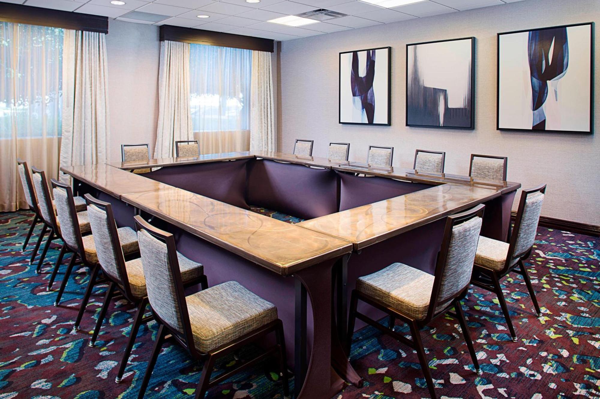 Dallas Marriott Suites Medical/Market Center Εξωτερικό φωτογραφία