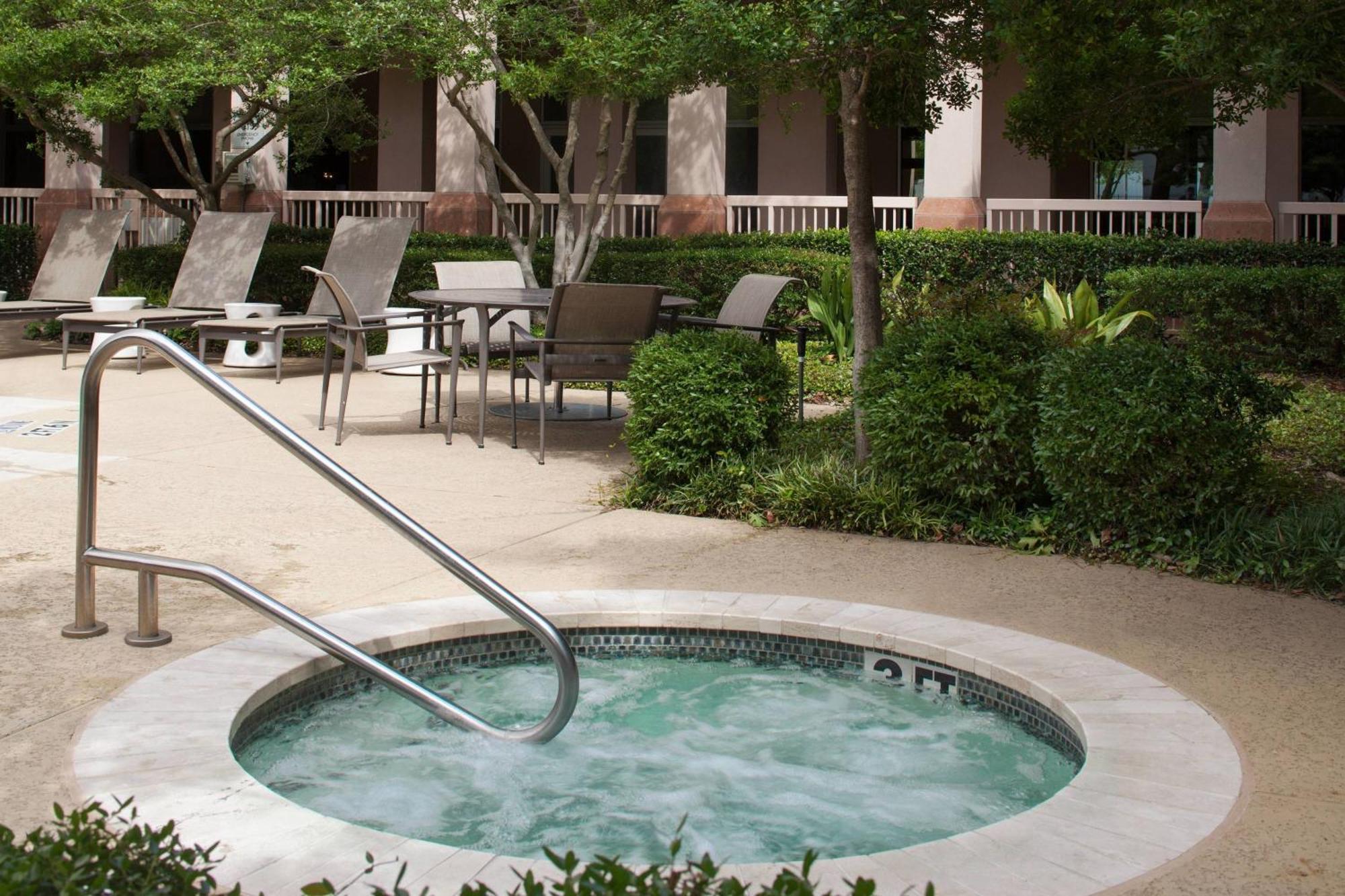 Dallas Marriott Suites Medical/Market Center Εξωτερικό φωτογραφία