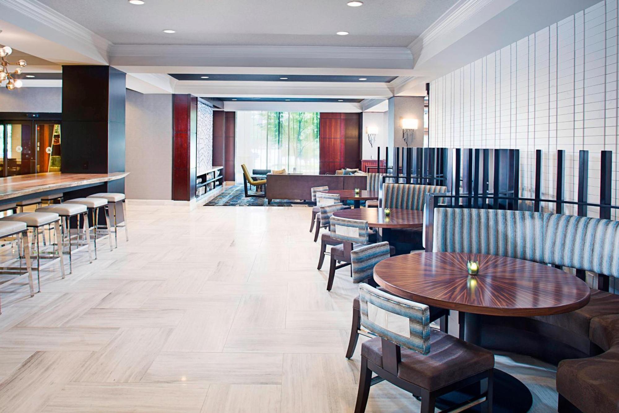 Dallas Marriott Suites Medical/Market Center Εξωτερικό φωτογραφία