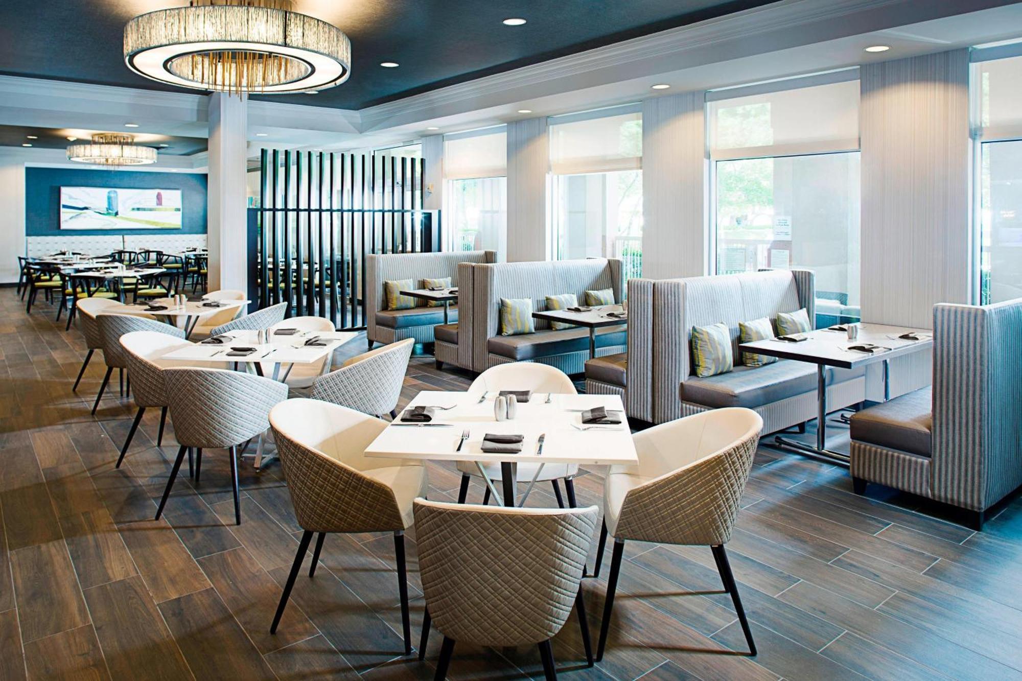 Dallas Marriott Suites Medical/Market Center Εξωτερικό φωτογραφία