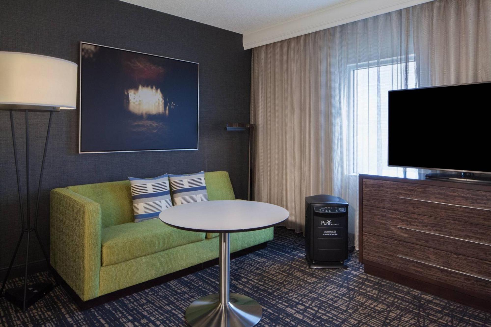 Dallas Marriott Suites Medical/Market Center Εξωτερικό φωτογραφία